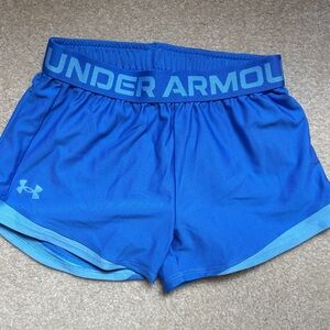 Under Armour Girls Blue Athletic Shorts —youth medium